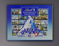 PUR LESAMATEURS DE CHOCOLAT
Lindt Napoiltain - paquet
142g de Chocolat suisse le plus fin

CHF 9.95